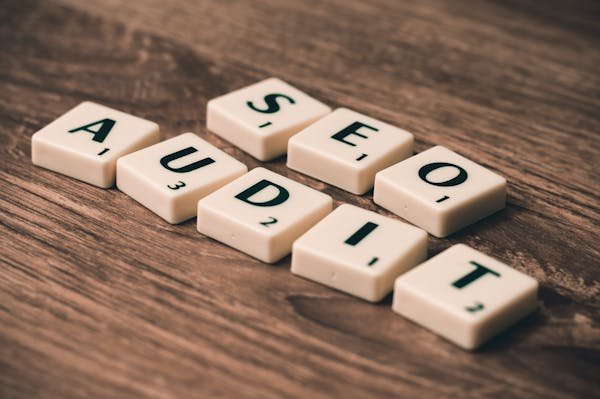 Combien coûte un audit seo : guide complet et conseils